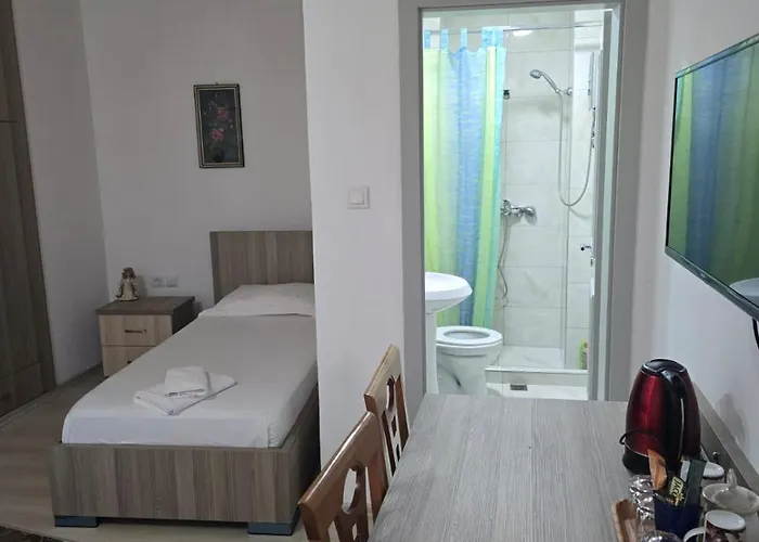 Magnolia's Private *